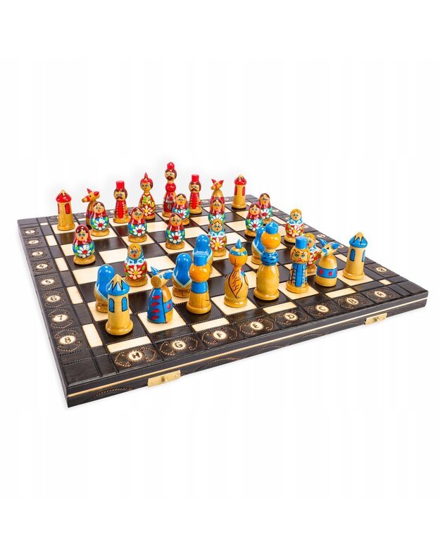 BABUSHKA raudoni ir mėlyni mediniai šachmatai 40x40 cm 